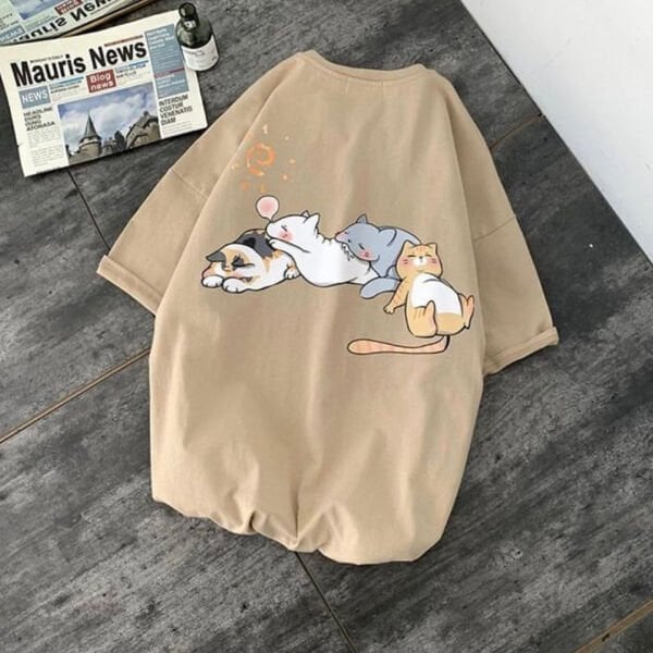 Bej Lazy Cats (Unisex) T-Shirt