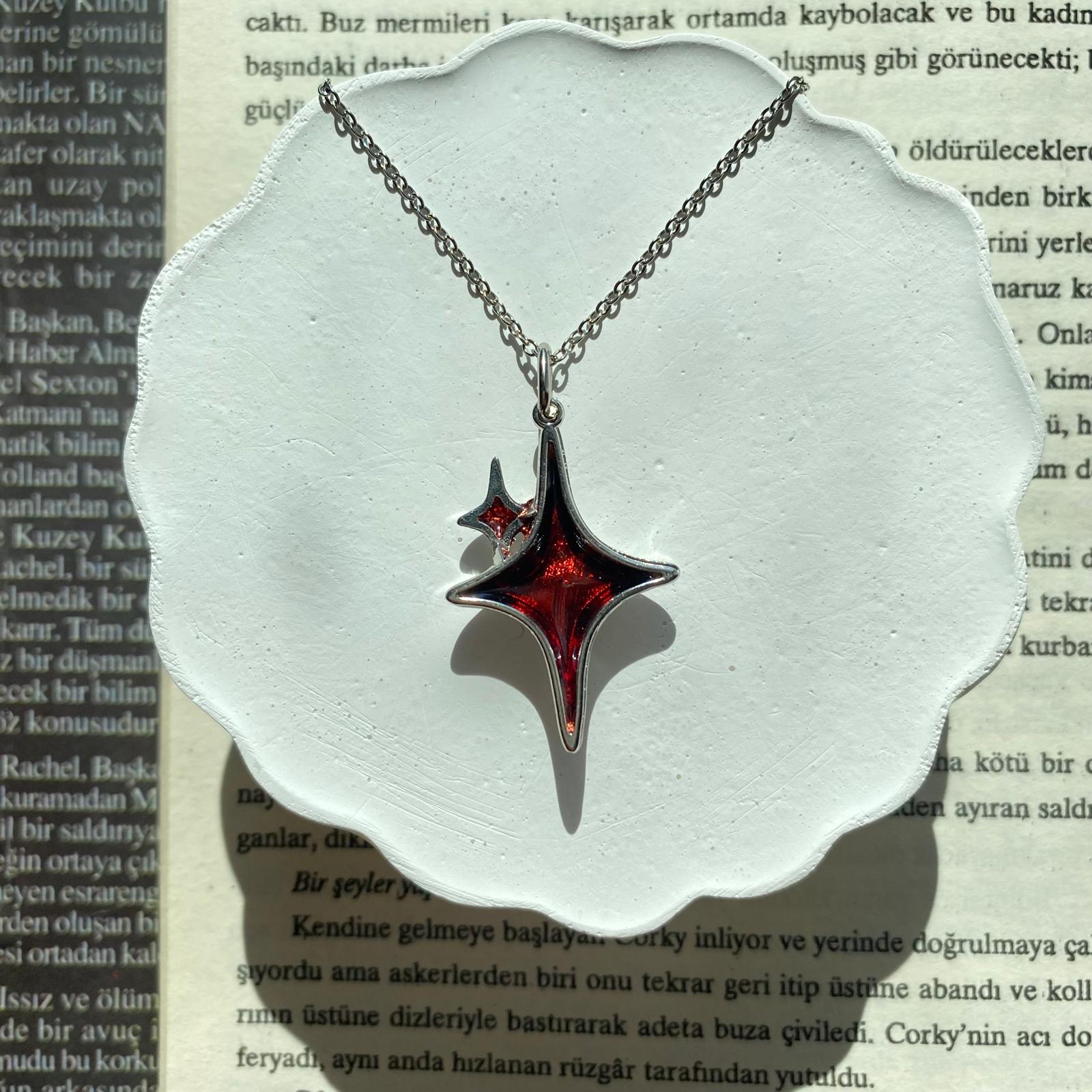 Gothic Red Star Çelik Kolye