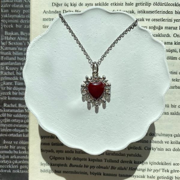 Red Priencess Heart Çelik Kolye