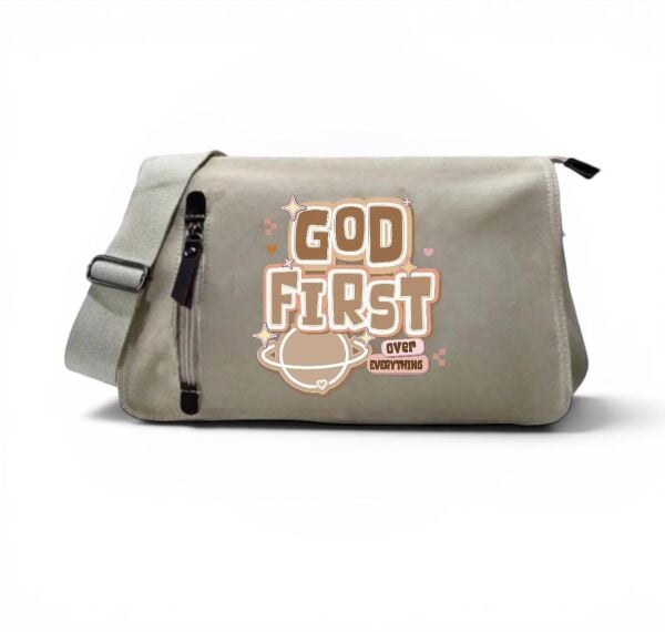 Bej God First Baskılı Postacı Çanta