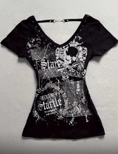 Siyah Startle Askılı Gotik Kısa Kollu Crop