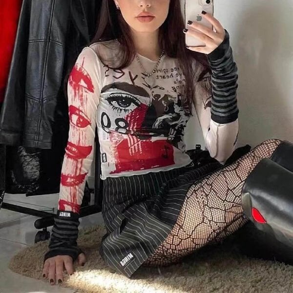 Ekru Grunge Marginally Printed Uzun Kollu Crop