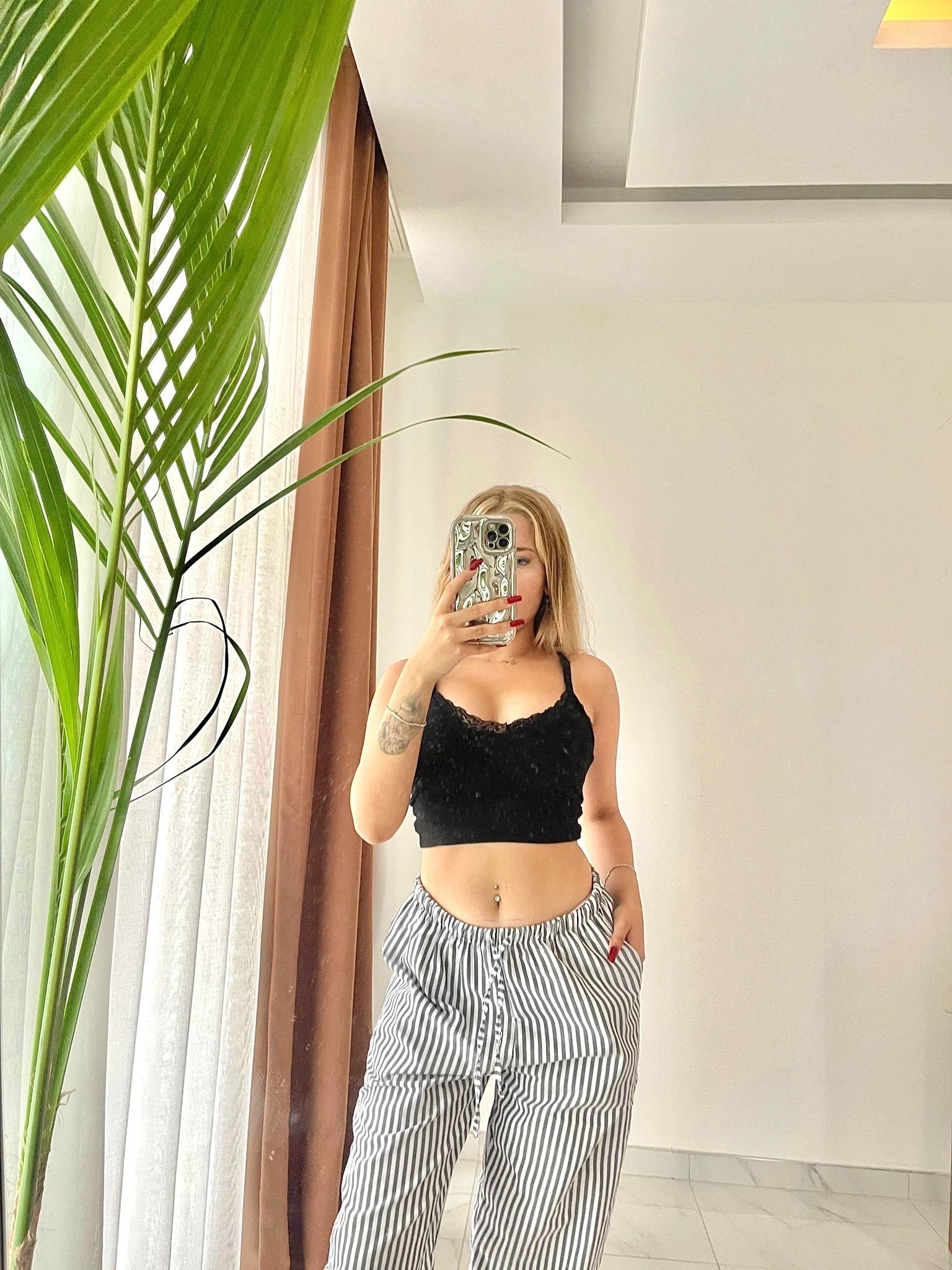Koyu Gri Çizgili Pinterest Eşofman Altı