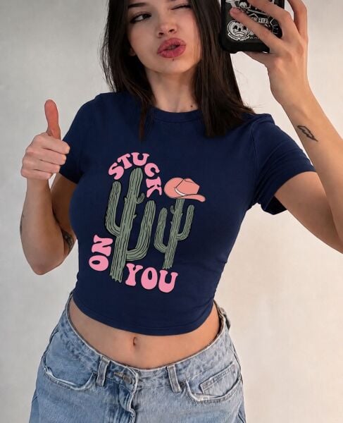 Stuck No You Kaktüs Baskılı Lacivert Kemer Boy Y2K Kısa Kollu Crop