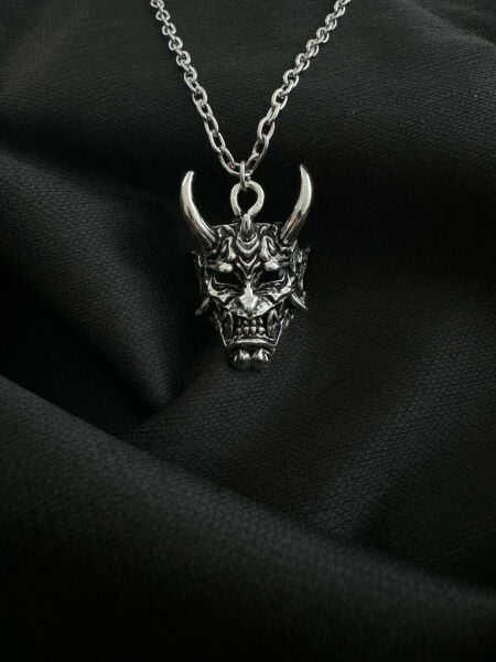 Angry Devil Kolye