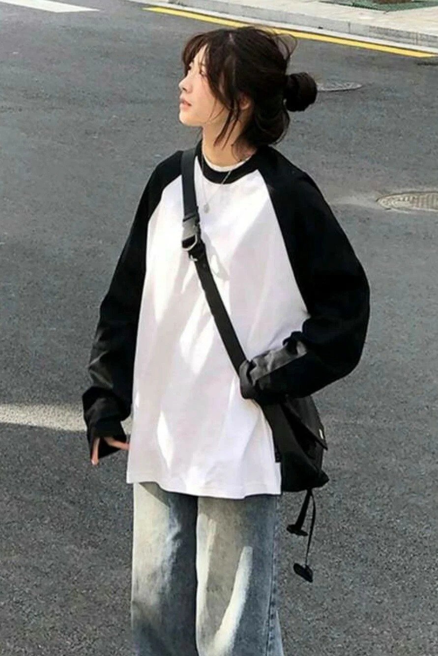 Beyaz Unisex Reglan Uzun Kol Tişört
