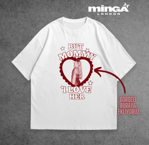 Beyaz Kişiye Özel Tasarlanan Kırmızı Kalp Fotoğraflı Yazılı Oversize Tshirt