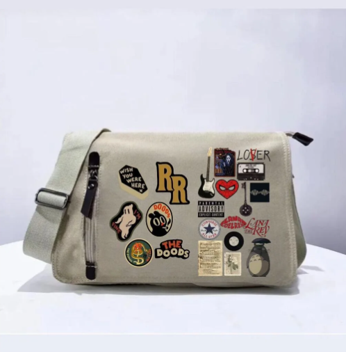 Bej Rozet Baskılı Postacı Çantası