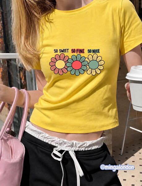 So Sweet So Fıne So Nıce Baskılı Sarı Kemer Boy Y2K Kısa Kollu Crop