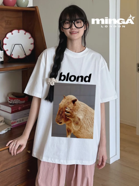 Unisex Capybara Blond Baskılı Bisiklet Yaka T-Shirt