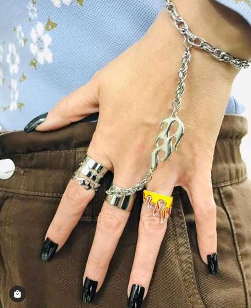 Four Finger Chain Alev Yüzük