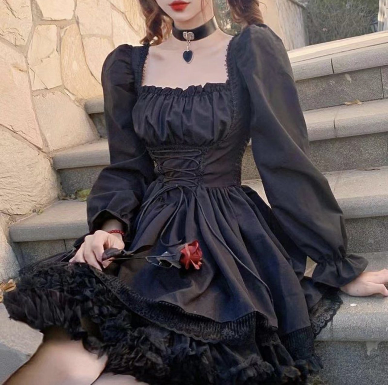 Siyah Balon Kol Gothic Dantel Detaylı Elbise