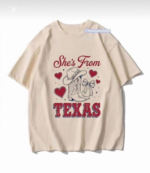 She's From Texas Baskılı Bej T-Shirt