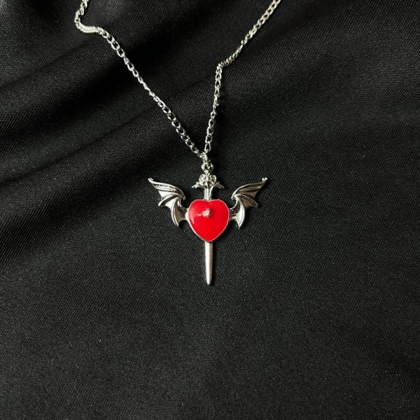 Gothic Devil Red Heart Kolye