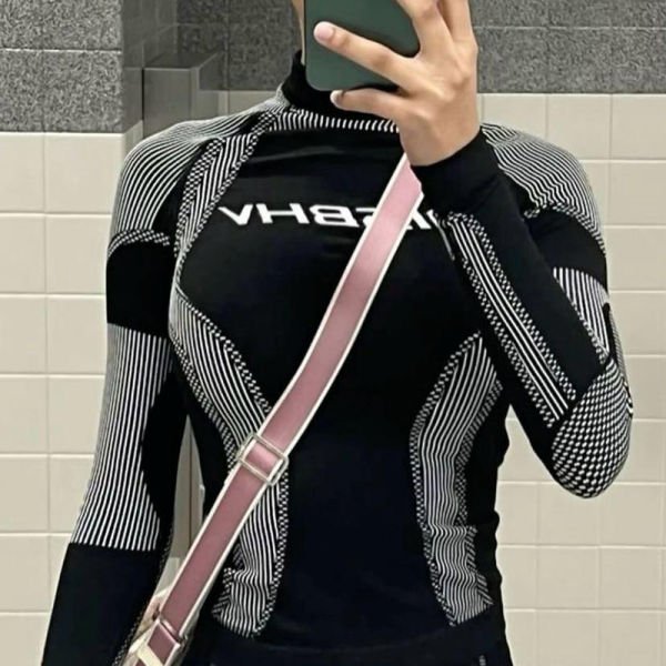 Siyah MİSBHV Gri Şeritli Çıtçıtlı Uzun Kollu Body