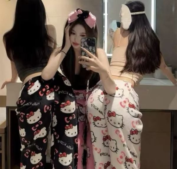 Pembe Hello Kitty Peluş Eşofman