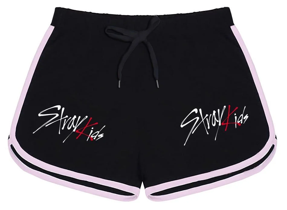 StrayKids Baskılı Siyah Pembe Detaylı Kız Çocuk Şort
