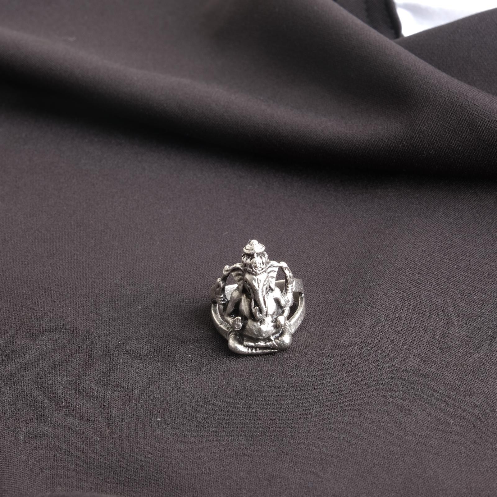 Gothic Ganesha Yüzük