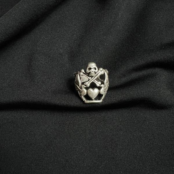 Gothic Skull and Heart Yüzük