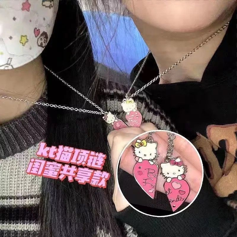 Hello Kitty Best Friends Çift Kolye