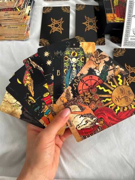 Regin Black Vintage Tarot