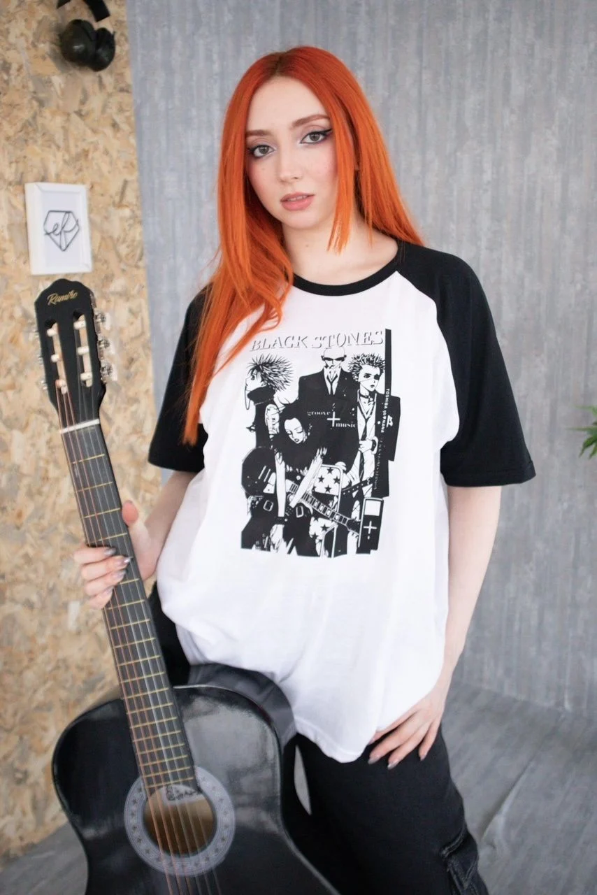 Beyaz Unisex Siyah Kol Detay Black Stones T-Shirt