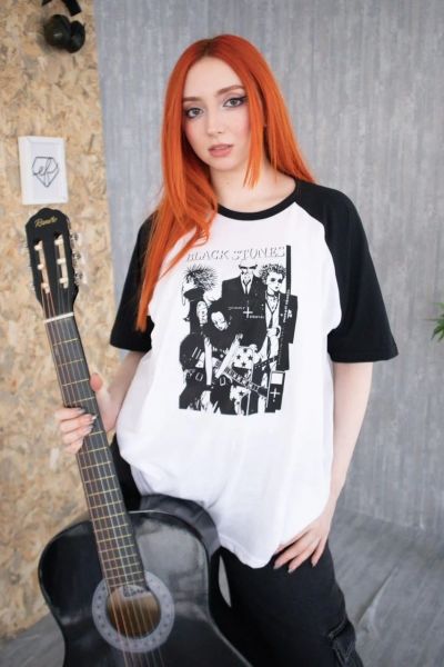 Beyaz Unisex Siyah Kol Detay Black Stones T-Shirt