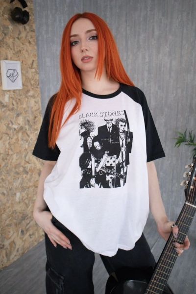 Beyaz Unisex Siyah Kol Detay Black Stones T-Shirt