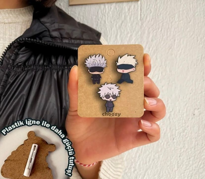 Jujutsu Kaisen Satoru Gojo Chibi Baskılı 3'lü Ahşap Mini Rozet
