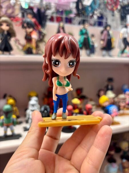 One Piece Nami Figür – Chibi Model 2 (9 cm)