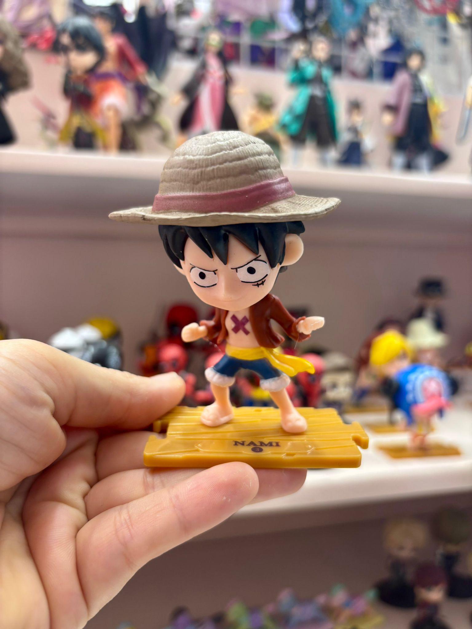 One Piece Luffy Figür – Chibi Model (9 cm)