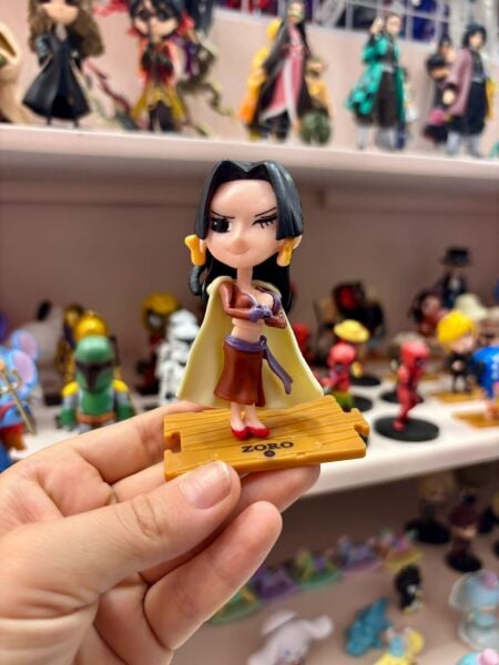 One Piece Boa Hancock Figür – Chibi Model (9 cm)