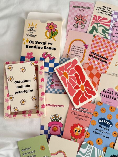 Öz Sevgi ve Kendine Dönüş 32 Olumlama Kartı