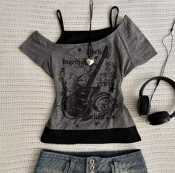Gri Guitar Ek Askılı Kısa Kollu Full Body Crop