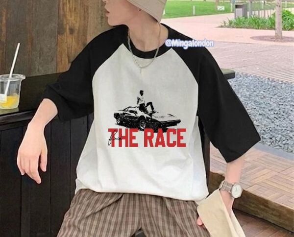 Reglan Kollu The Race Baskılı T-Shirt