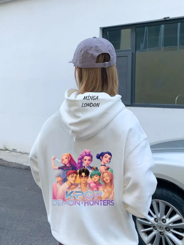 Unisex Kpop Demon Hunters Stil Renkli Baskılı Beyaz Oversize Sweatshirt