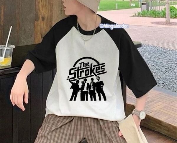Reglan Kollu The Strokes Baskılı T-Shirt
