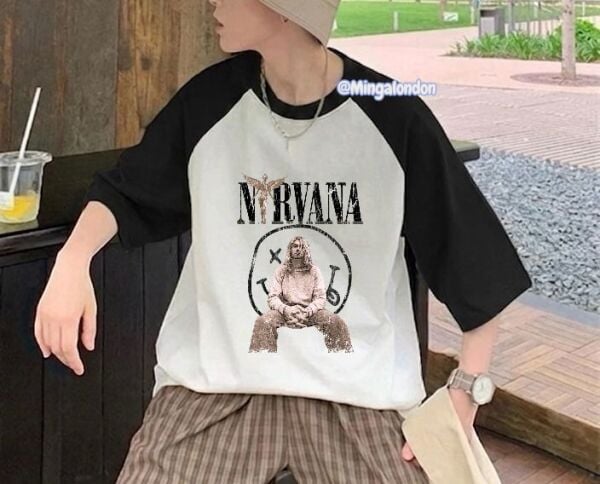 Reglan Kollu Nırvana Baskılı T-SHİRT