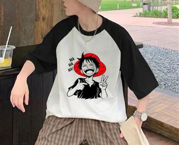 Reglan Kol HA HA HA Luffy Baskılı T-Shirt