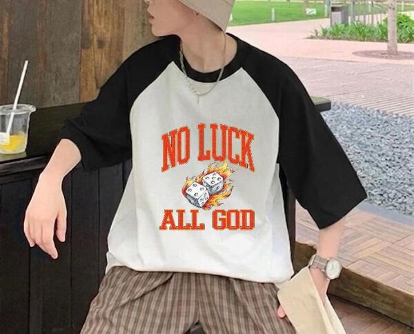 Reglan Kol No Luck All God Baskılı T-Shirt