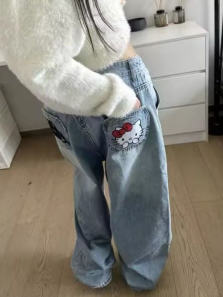 Hello Kitty Detaylı Yıkamalı Baggy Jean