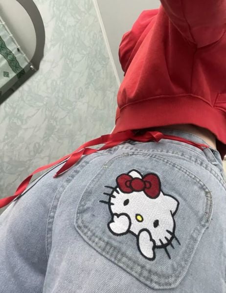 Hello Kitty Detaylı Yıkamalı Baggy Jean