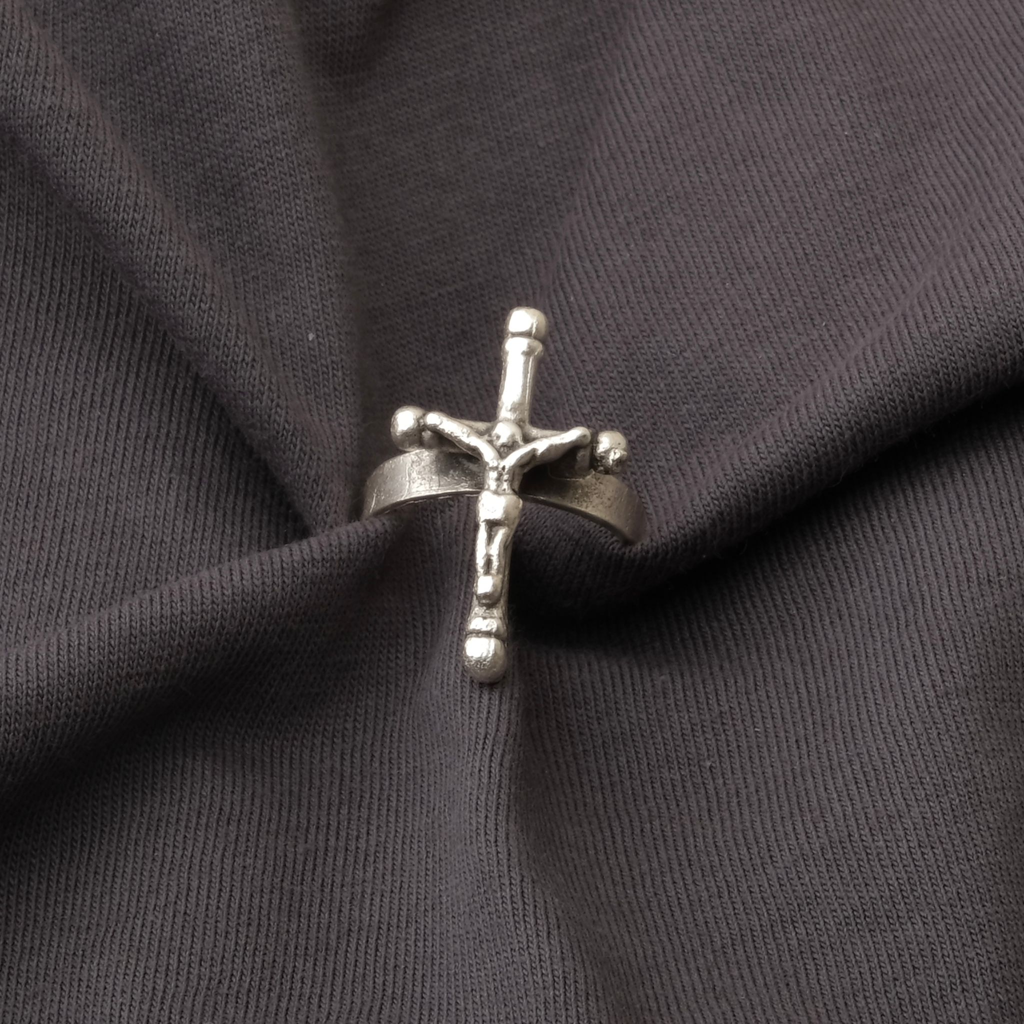 Jesus Hanging Yüzük