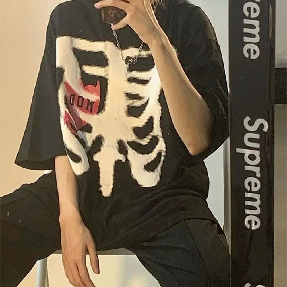 Harajuku Heart In A Skeleton (Unisex) T-Shirt