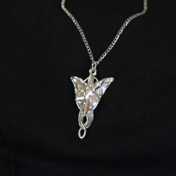 Flower Pattern Necklace